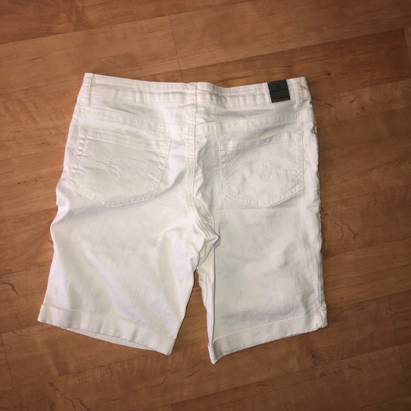 Kids white shorts By Justice - Picture 3 of 3